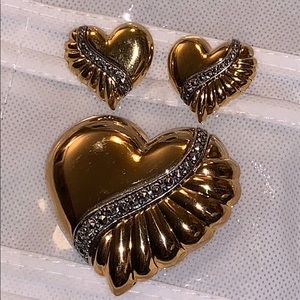 Beautiful Vintage Heart Gold Tone & Earrings Set